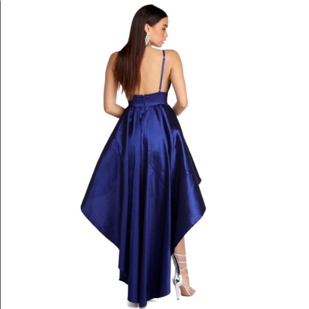 CLASSIC FORMAL DRESS - Picture 2 of 5